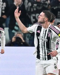 都体：尤文与弗拉霍维奇续约前景乐观，若穆阿尼加盟将组双前锋